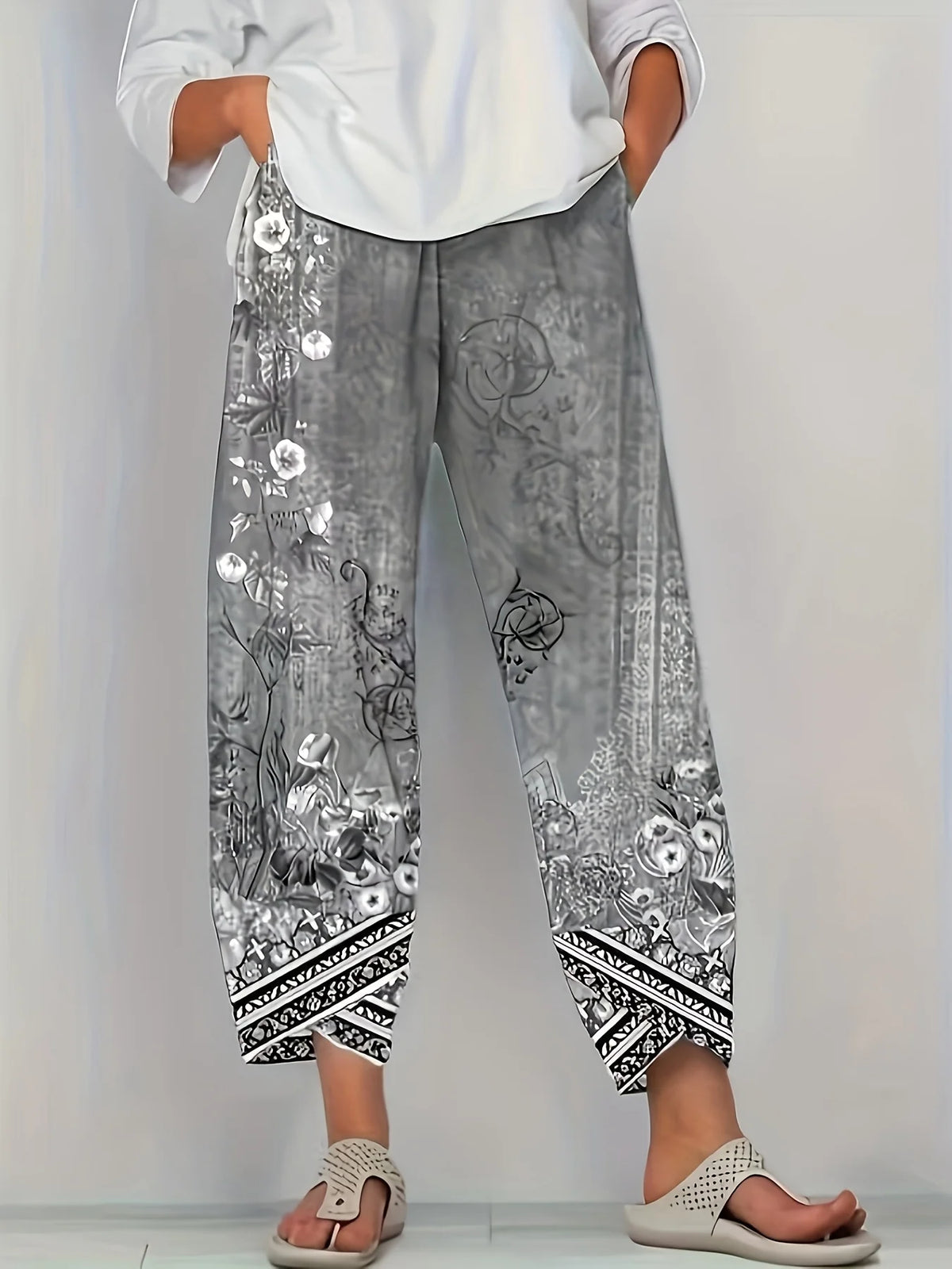 Women's Elegant Botanical Cropped Trousers