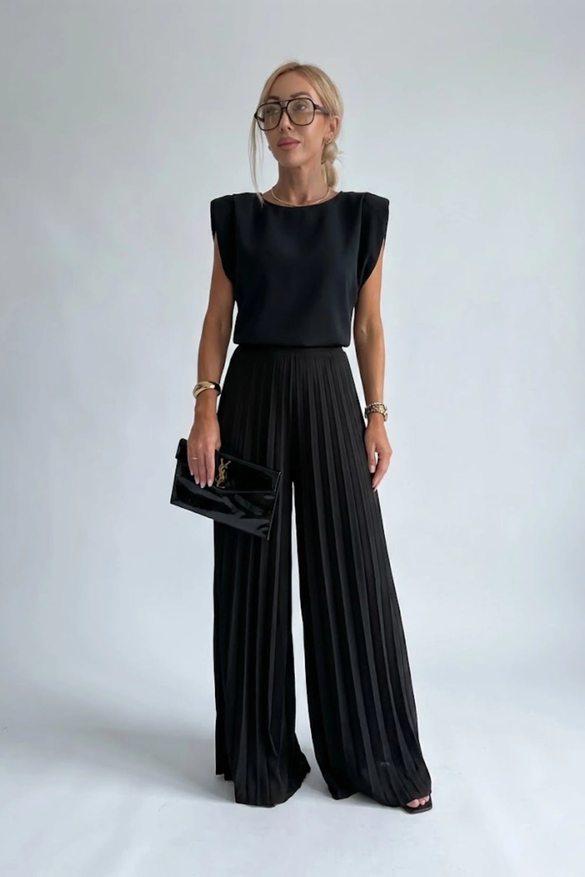 Women's Elegant Pleated Jumpsuit