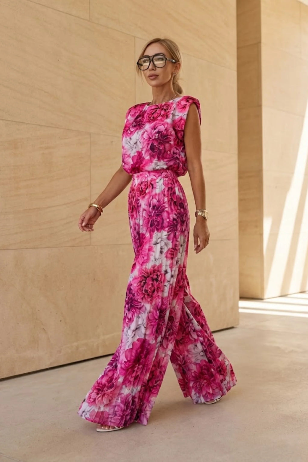 Women's Elegant Pleated Jumpsuit