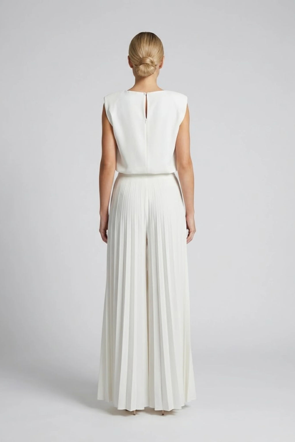 Women's Elegant Pleated Jumpsuit