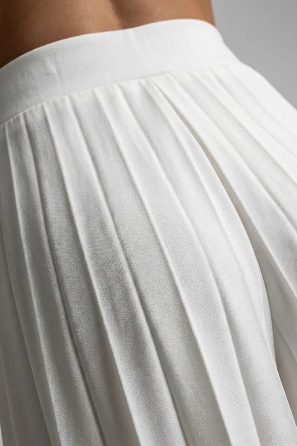 Women's Elegant Pleated Jumpsuit