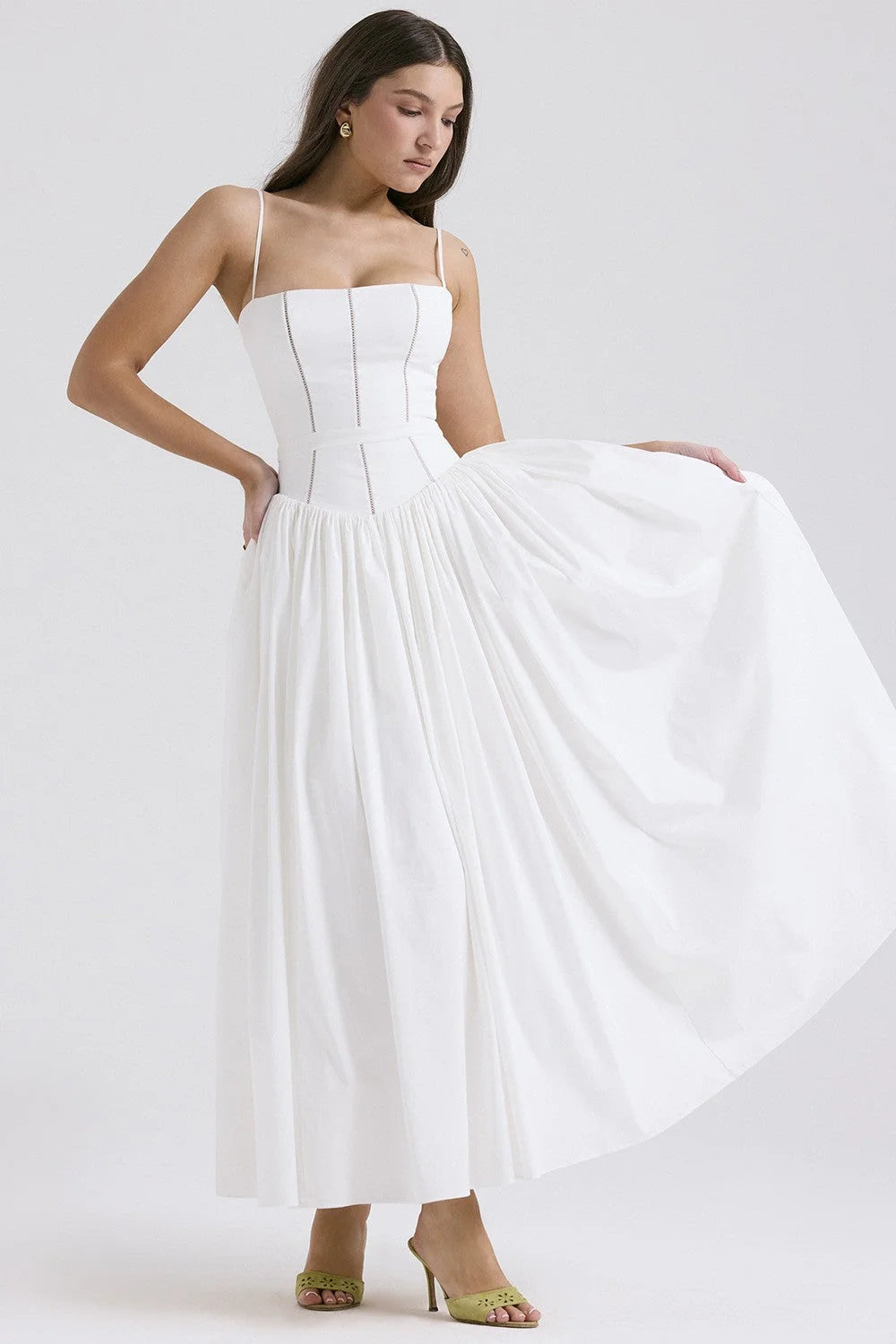 Women's Pleated Strapless Sweetheart Midi Dress