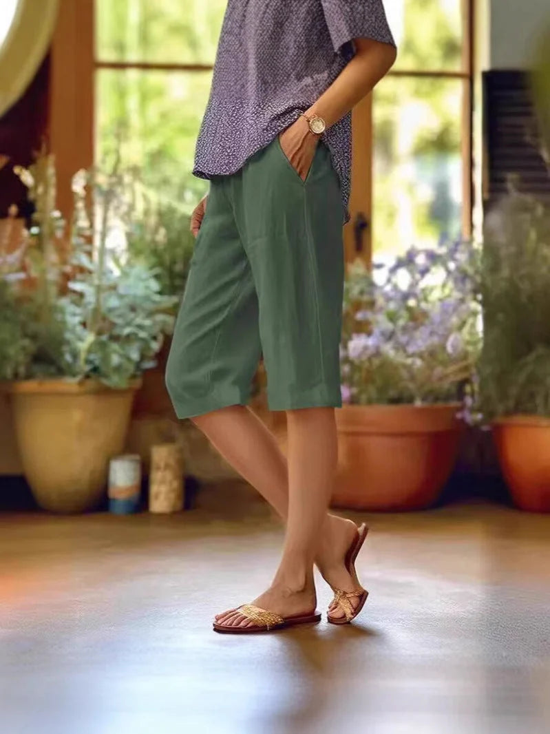 Women's Relaxed-Fit Linen Capri Trousers