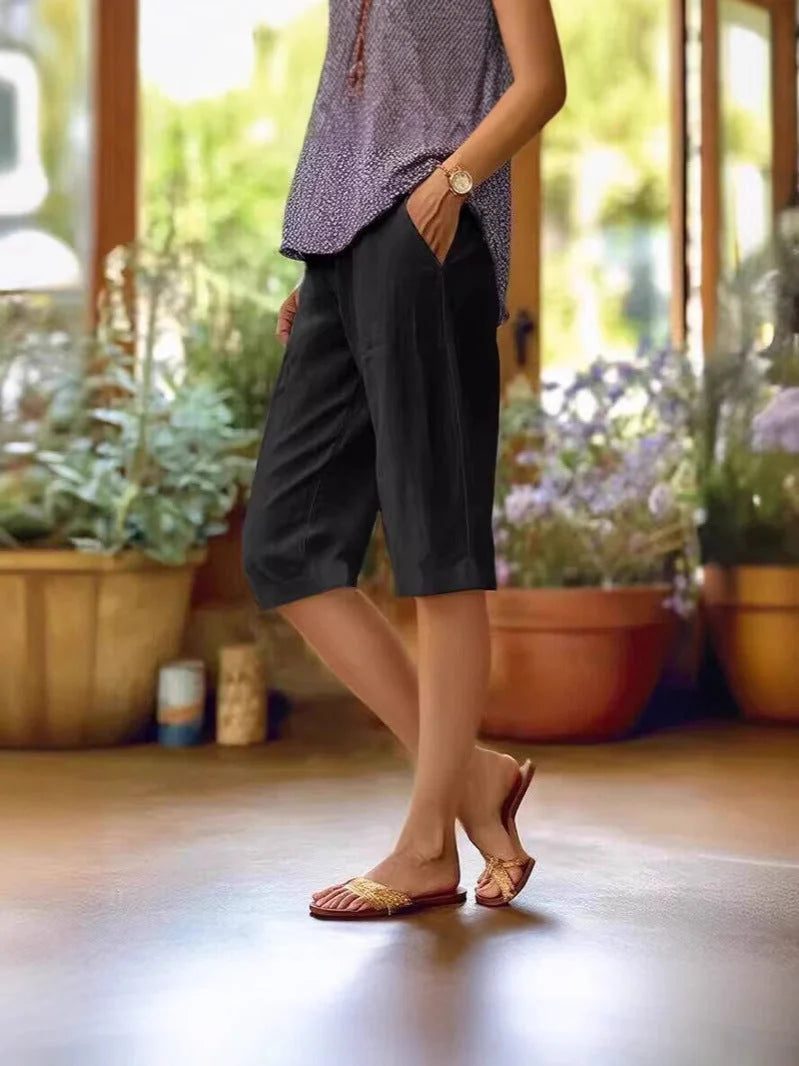 Women's Relaxed-Fit Linen Capri Trousers