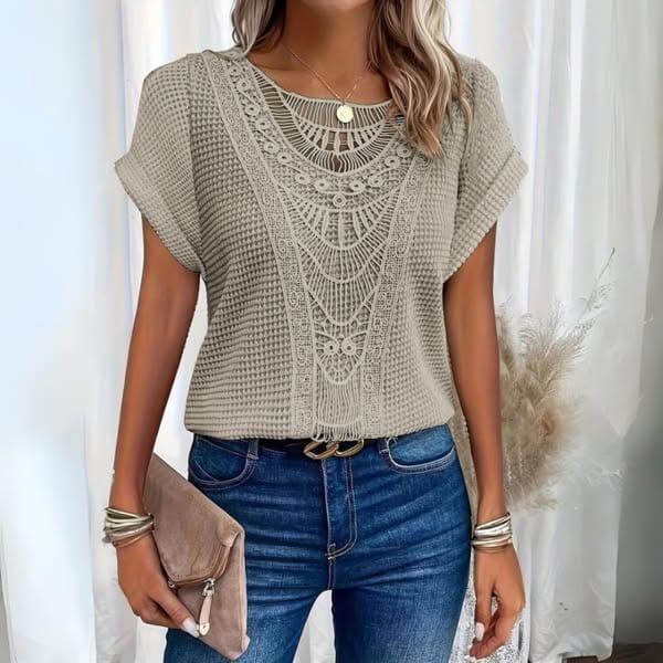 Women's Vintage Lace Detail Blouse